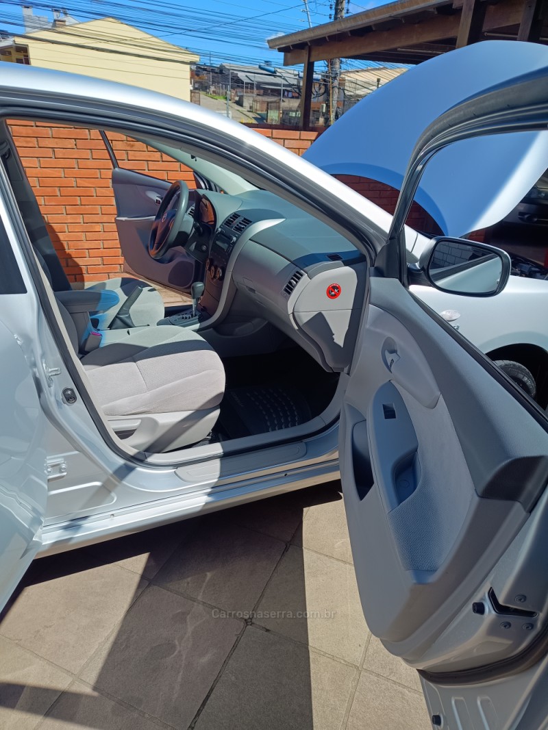 COROLLA 1.8 XLI 16V FLEX 4P AUTOMÁTICO - 2010 - CAXIAS DO SUL
