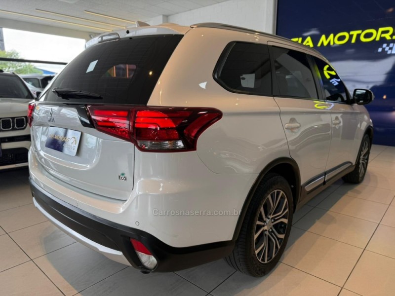 OUTLANDER 2.0 16V GASOLINA 4P AUTOMÁTICO - 2022 - SãO LEOPOLDO