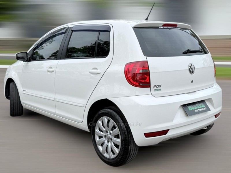 FOX 1.0 MI 8V FLEX 4P MANUAL - 2014 - NOVO HAMBURGO