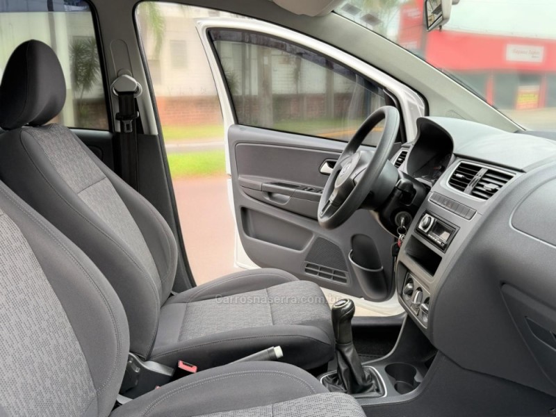 FOX 1.0 MI 8V FLEX 4P MANUAL - 2014 - NOVO HAMBURGO