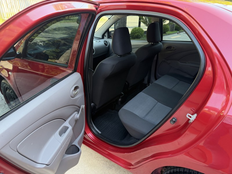 ETIOS 1.5 X SEDAN 16V FLEX 4P MANUAL - 2013 - CAXIAS DO SUL