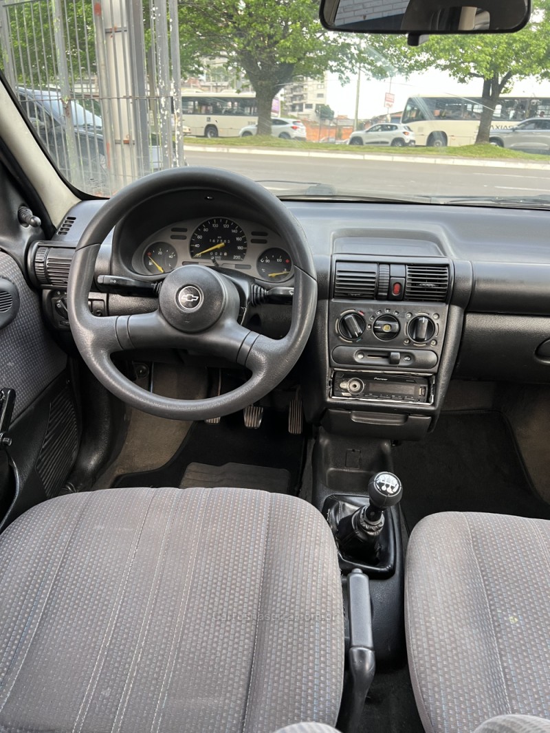 CORSA 1.0 MPFI SUPER 16V GASOLINA 4P MANUAL - 1999 - CAXIAS DO SUL