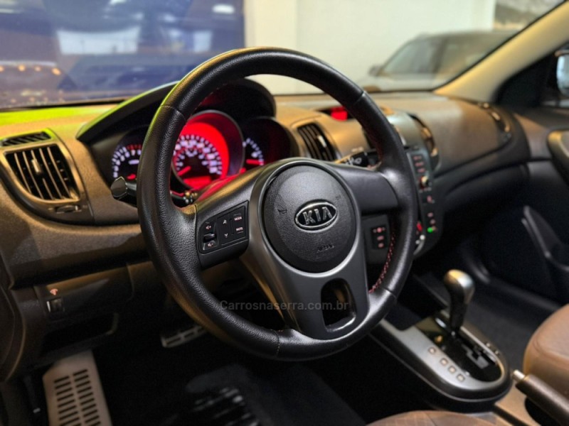 CERATO 1.6 SX E.233 16V GASOLINA 4P AUTOMÁTICO - 2011 - SãO LEOPOLDO