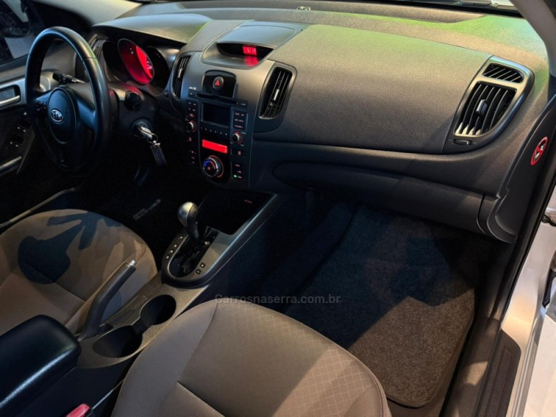 CERATO 1.6 SX E.233 16V GASOLINA 4P AUTOMÁTICO - 2011 - SãO LEOPOLDO