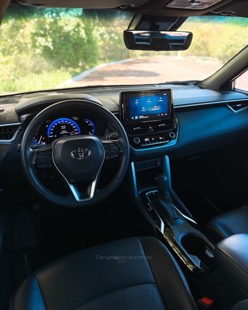 COROLLA 2.0 CROSS XRE 16V FLEX 4P AUTOMÁTICO - 2023 - NOVO HAMBURGO