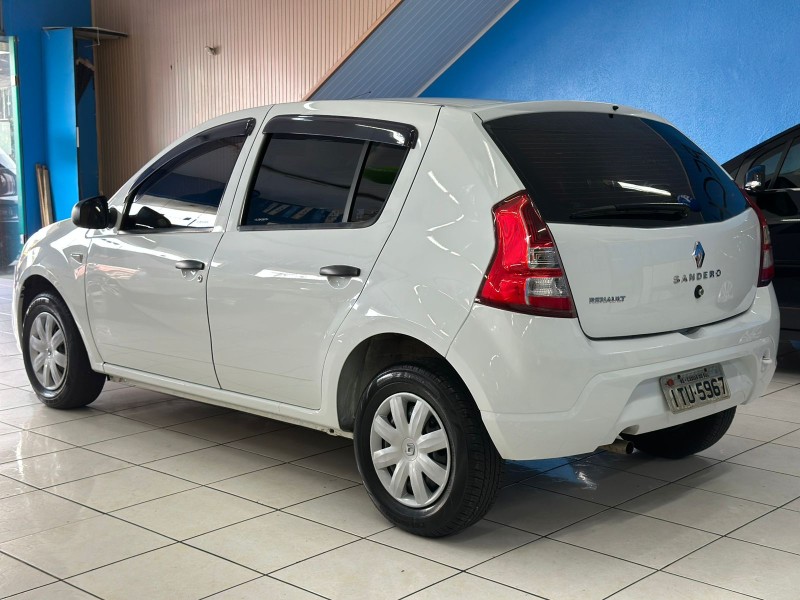 SANDERO 1.0 AUTHENTIQUE 16V FLEX 4P MANUAL - 2013 - CAXIAS DO SUL