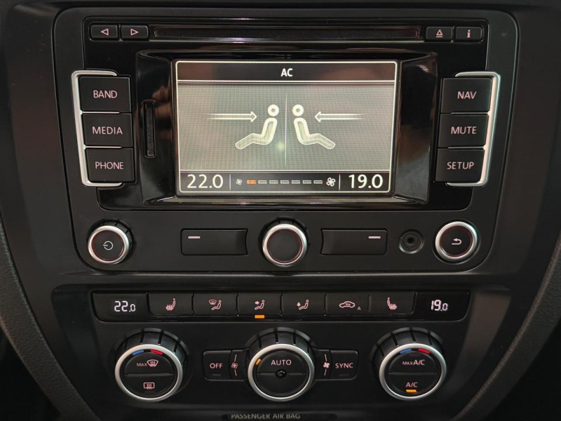 JETTA 2.0 TSI HIGHLINE 211CV GASOLINA 4P DSG - 2014 - CAXIAS DO SUL
