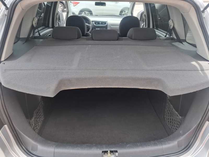 SPACEFOX 1.6 MI TREND 8V FLEX 4P MANUAL - 2012 - FARROUPILHA