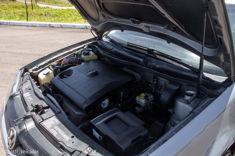 GOLF 1.6 MI SPORTLINE 8V FLEX 4P MANUAL - 2008 - FARROUPILHA