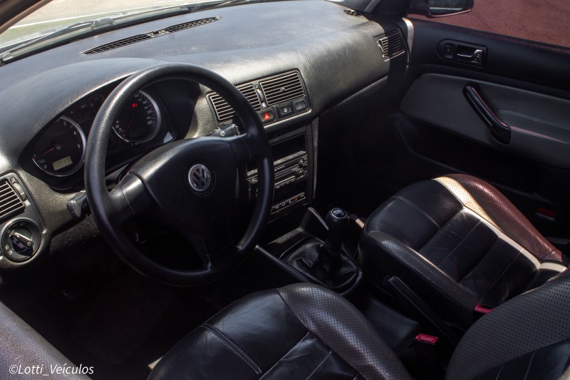 GOLF 1.6 MI SPORTLINE 8V FLEX 4P MANUAL - 2008 - FARROUPILHA