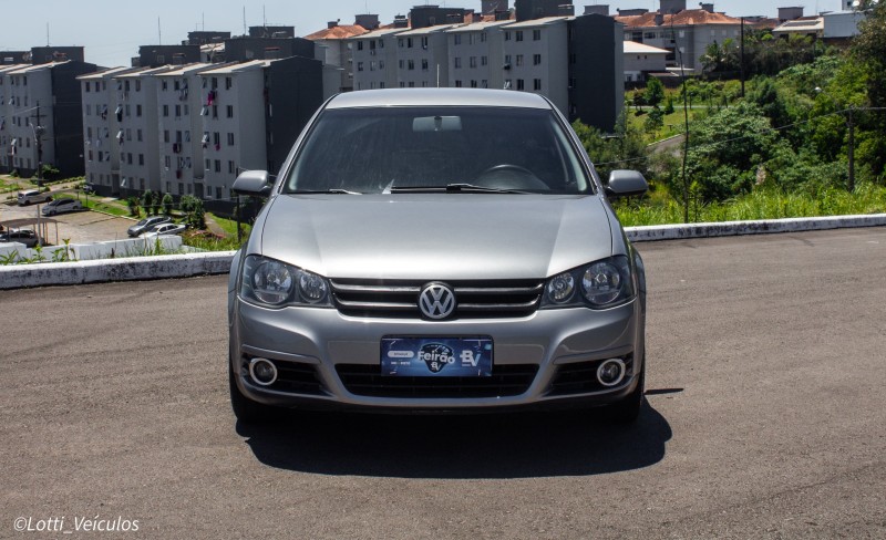 GOLF 1.6 MI SPORTLINE 8V FLEX 4P MANUAL - 2008 - FARROUPILHA