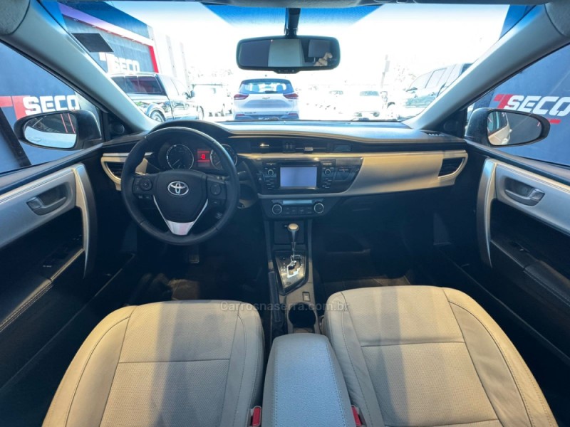 COROLLA 2.0 XEI 16V FLEX 4P AUTOMÁTICO - 2017 - PASSO FUNDO