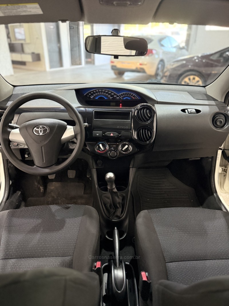 ETIOS 1.3 X 16V FLEX 4P MANUAL - 2014 - ARROIO DO MEIO