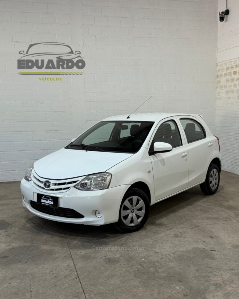 ETIOS 1.3 X 16V FLEX 4P MANUAL
