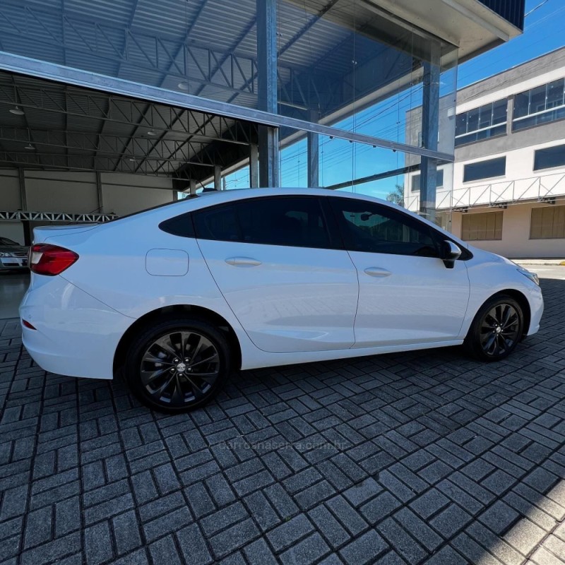 CRUZE 1.4 TURBO LT 16V FLEX 4P AUTOMÁTICO - 2018 - FELIZ