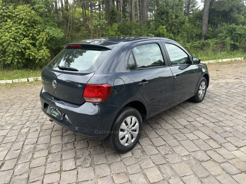 GOL 1.0 MI 8V FLEX 4P MANUAL G.VI - 2014 - NOVA PRATA