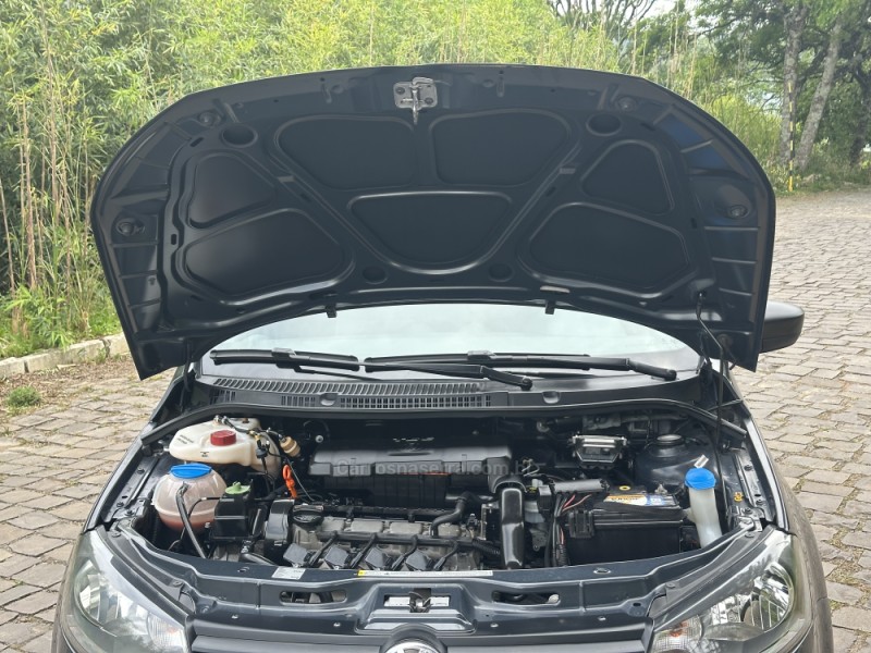 GOL 1.0 MI 8V FLEX 4P MANUAL G.VI - 2014 - NOVA PRATA