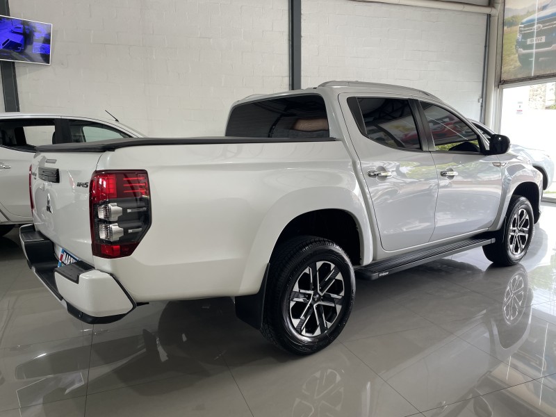 L200 TRITON 2.4 HPE-S SPORT 4X4 CD 16V DIESEL 4P AUTOMÁTICO - 2023 - CAXIAS DO SUL