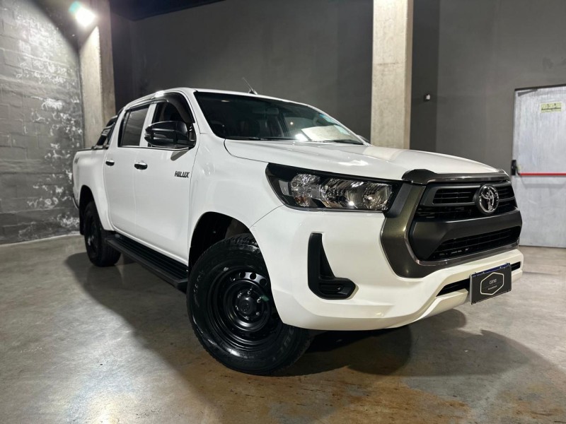 hilux 2.8 4x4 cd 8v diesel 4p manual 2024 caxias do sul