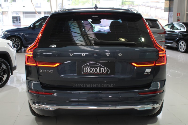 XC60 2.0 T8 ULTIMATE AWD HIBRIDO 4P AUTOMÁTICO - 2023 - CAXIAS DO SUL