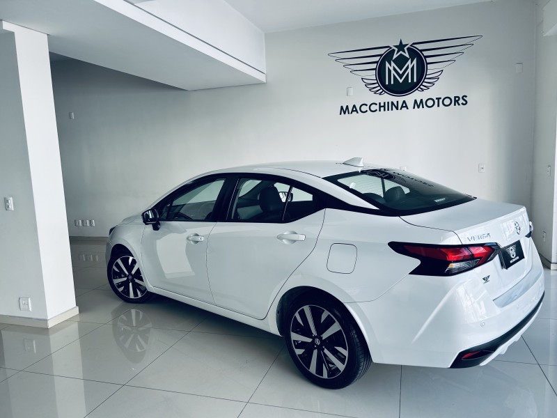 VERSA 1.6 EXCLUSIVE 16V FLEX 4P AUTOMÁTICO - 2022 - CAXIAS DO SUL