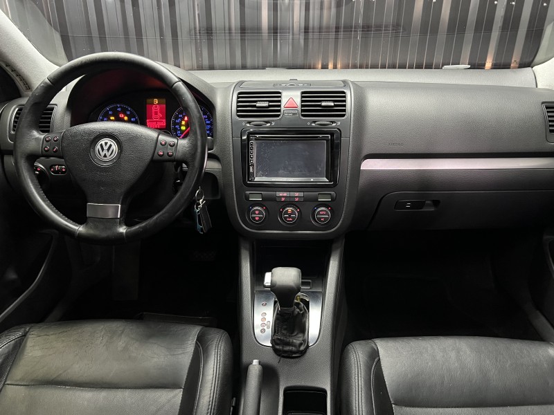 JETTA 2.5 I 20V 150CV GASOLINA 4P TIPTRONIC - 2009 - CAXIAS DO SUL