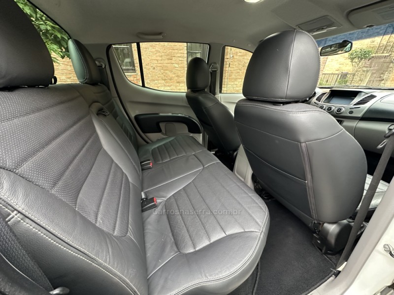 L200 TRITON 3.2 HPE 4X4 CD 16V TURBO INTERCOOLER DIESEL 4P AUTOMÁTICO - 2013 - CAXIAS DO SUL