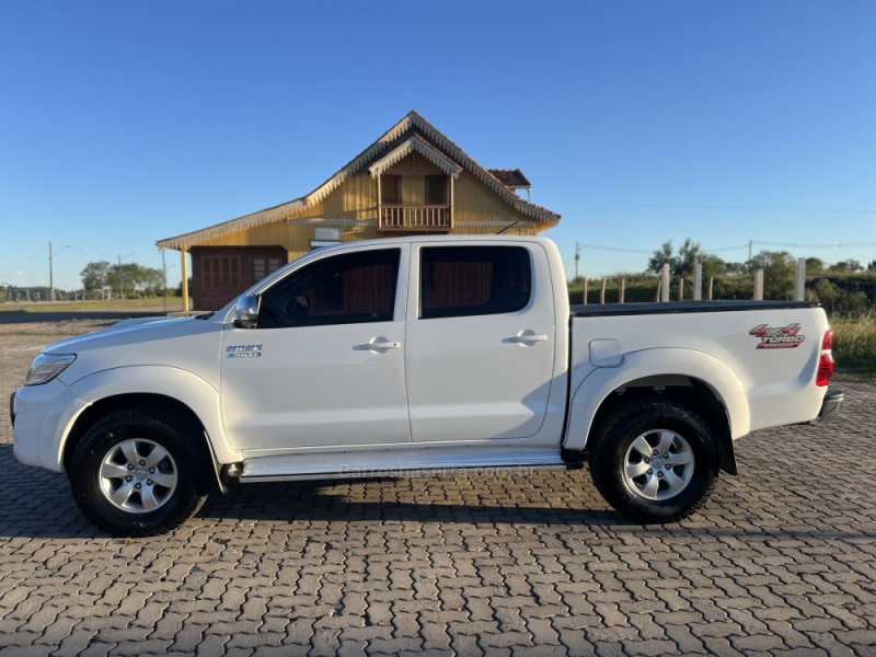 HILUX 3.0 SRV 4X4 CD 16V TURBO INTERCOOLER DIESEL 4P AUTOMÁTICO - 2015 - ANTôNIO PRADO