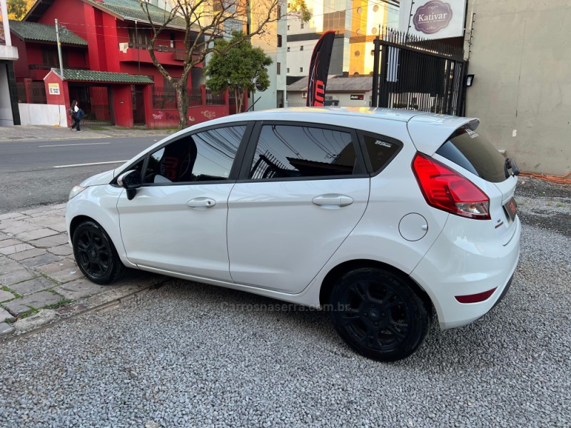 FIESTA 1.6 SE HATCH 16V FLEX 4P AUTOMÁTICO - 2014 - CAXIAS DO SUL