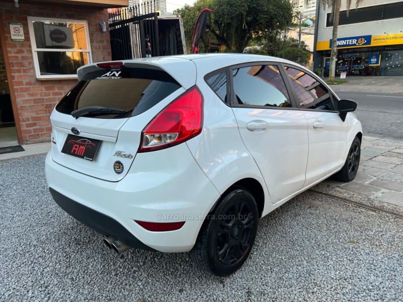 FIESTA 1.6 SE HATCH 16V FLEX 4P AUTOMÁTICO - 2014 - CAXIAS DO SUL