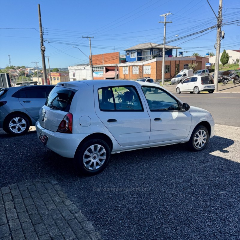 CLIO 1.0 AUTHENTIQUE 16V FLEX 4P MANUAL - 2014 - NOVO HAMBURGO
