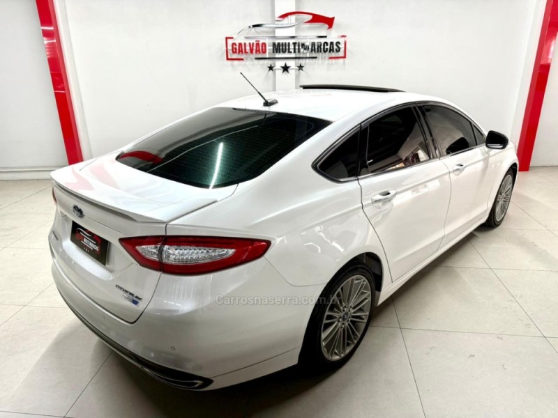 FUSION 2.0 TITANIUM AWD 16V GASOLINA 4P AUTOMÁTICO - 2016 - CAXIAS DO SUL