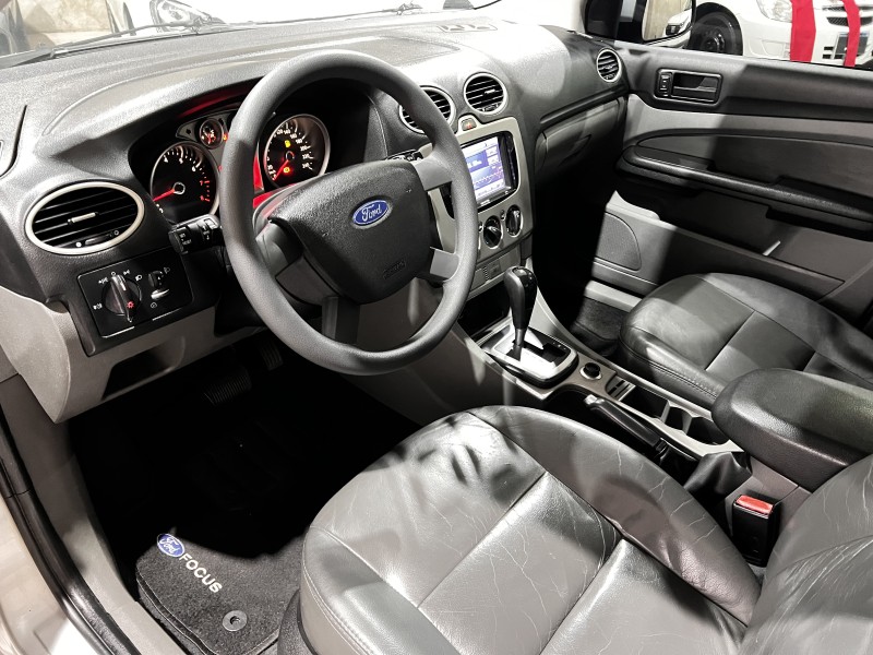 FOCUS 2.0 GLX SEDAN 16V FLEX 4P AUTOMÁTICO - 2009 - CAXIAS DO SUL