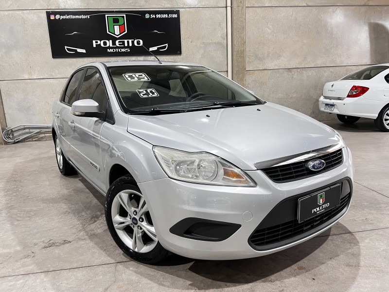 focus 2.0 glx sedan 16v flex 4p automatico 2009 caxias do sul