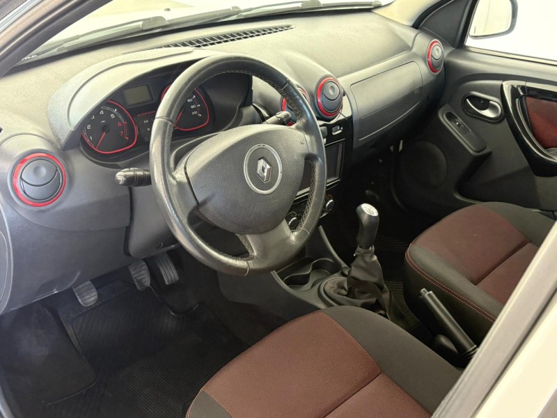 SANDERO 1.6 STEPWAY 8V FLEX 4P MANUAL - 2014 - BENTO GONçALVES