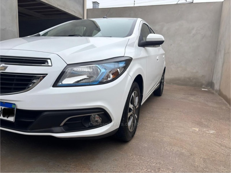 ONIX 1.4 MPFI LTZ 8V FLEX 4P MANUAL - 2015 - CAXIAS DO SUL