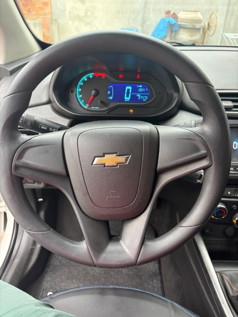 ONIX 1.4 MPFI LTZ 8V FLEX 4P MANUAL - 2015 - CAXIAS DO SUL