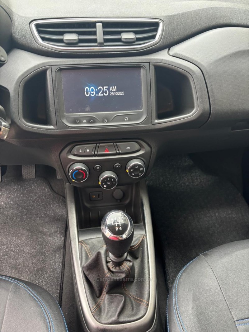 ONIX 1.4 MPFI LTZ 8V FLEX 4P MANUAL - 2015 - CAXIAS DO SUL