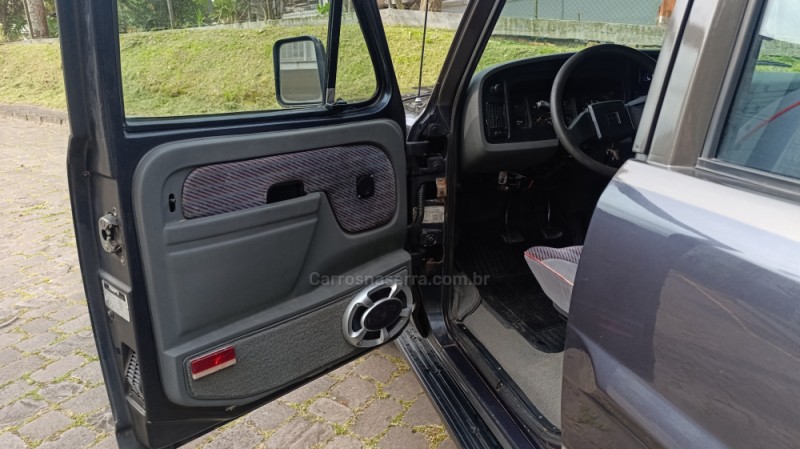 F-1000 3.9 SR XK DESERTER DIESEL MANUAL - 1992 - CAXIAS DO SUL