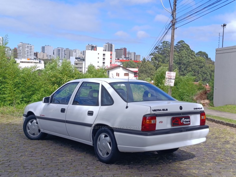 VECTRA 2.0 MPFI GLS 8V GASOLINA 4P MANUAL - 1995 - CAXIAS DO SUL