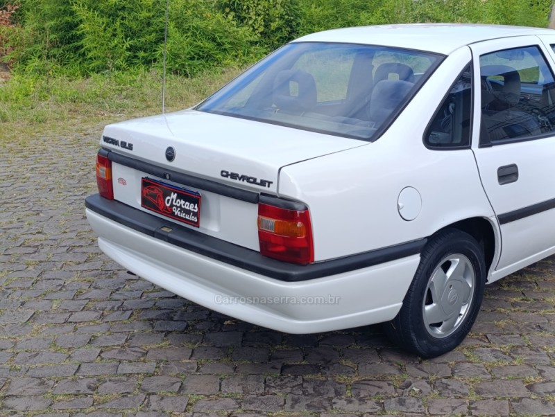 VECTRA 2.0 MPFI GLS 8V GASOLINA 4P MANUAL - 1995 - CAXIAS DO SUL