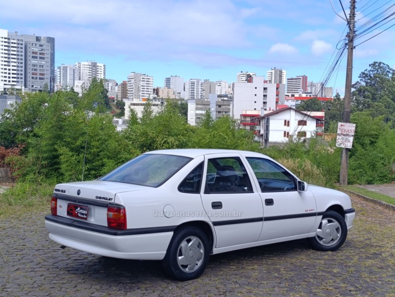 VECTRA 2.0 MPFI GLS 8V GASOLINA 4P MANUAL - 1995 - CAXIAS DO SUL