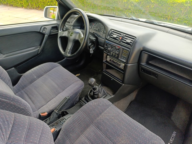 VECTRA 2.0 MPFI GLS 8V GASOLINA 4P MANUAL - 1995 - CAXIAS DO SUL