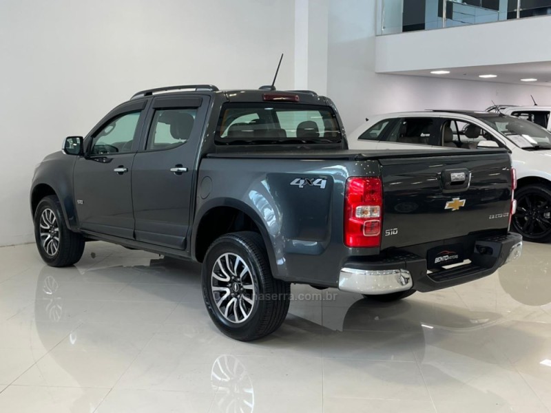 S10 2.8 LTZ 4X4 CD TURBO DIESEL 4P AUTOMÁTICO - 2021 - BENTO GONçALVES