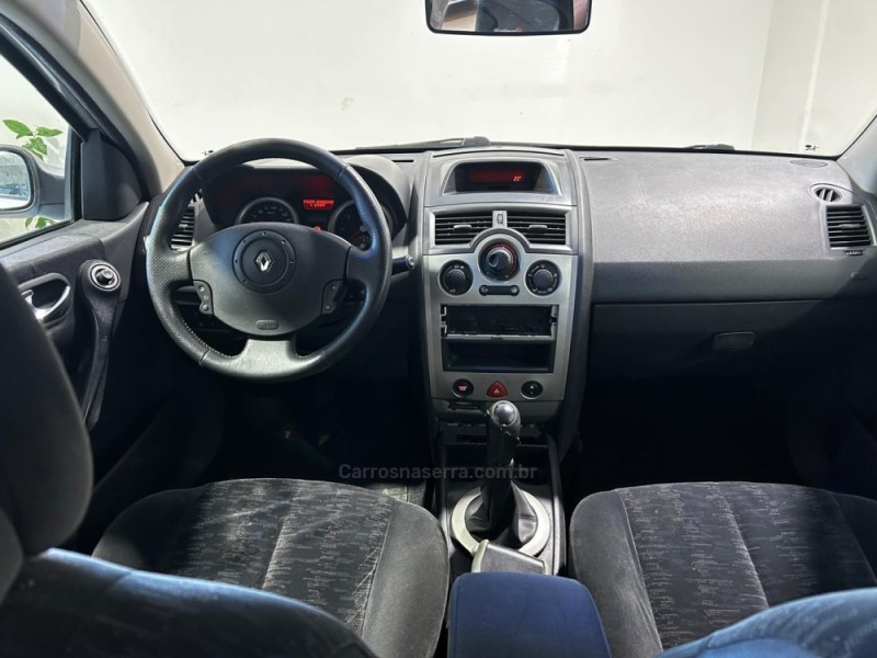 MÉGANE 1.6 DYNAMIQUE 16V FLEX 4P MANUAL - 2007 - CAXIAS DO SUL