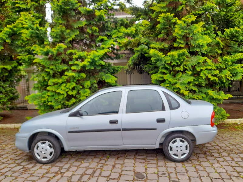CORSA 1.0 MPFI CLASSIC SEDAN SPIRIT 8V FLEX 4P MANUAL - 2006 - FARROUPILHA