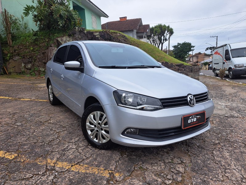 VOYAGE 1.0 MI 8V FLEX 4P MANUAL - 2013 - FARROUPILHA