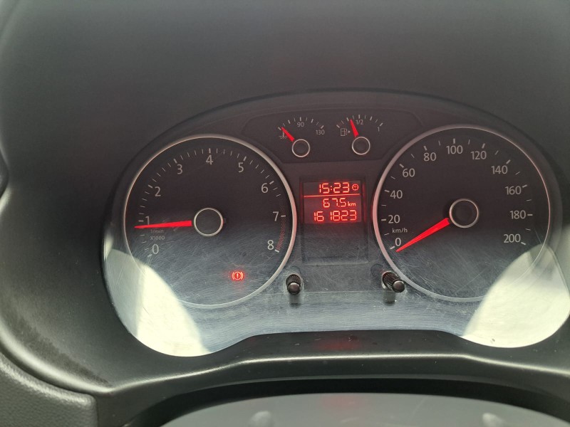 VOYAGE 1.0 MI 8V FLEX 4P MANUAL - 2013 - FARROUPILHA