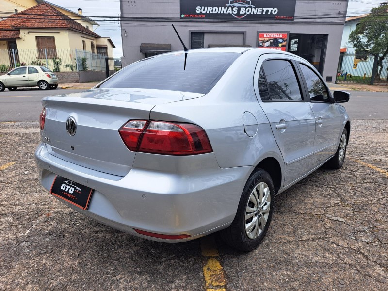 VOYAGE 1.0 MI 8V FLEX 4P MANUAL - 2013 - FARROUPILHA