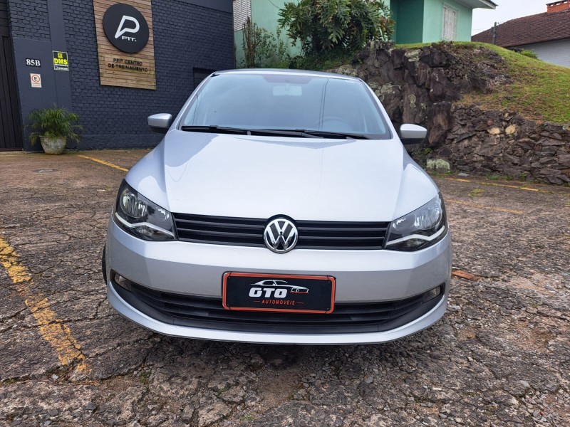 VOYAGE 1.0 MI 8V FLEX 4P MANUAL - 2013 - FARROUPILHA